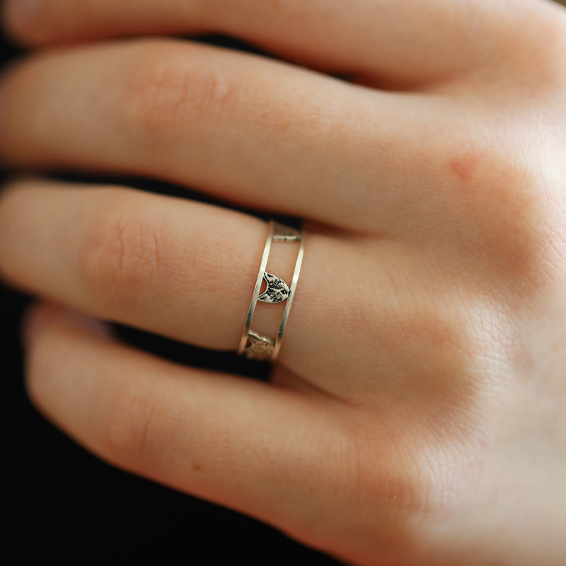 Multi Pet Portrait Ring – Handcrafted Custom Pet Jewelry