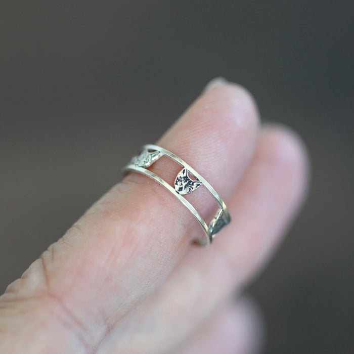 Multi Pet Portrait Ring – Handcrafted Custom Pet Jewelry